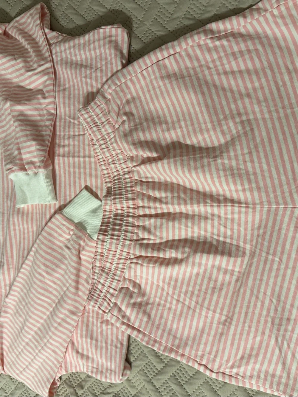 NWOT Large Pink & White Striped Cozy Lounge Set